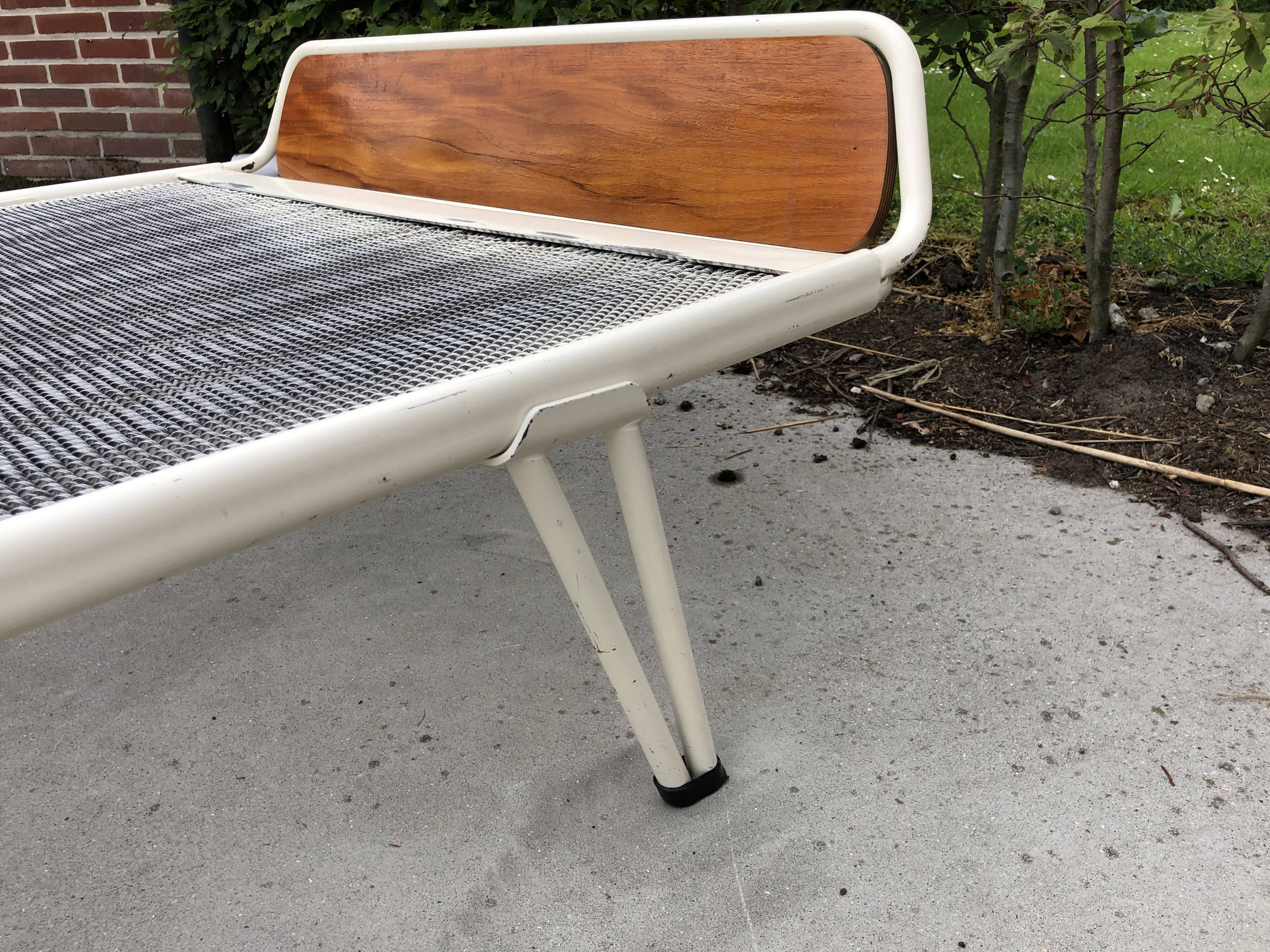 Vintage meridian in teak steel steel hairpin country leg down 60s