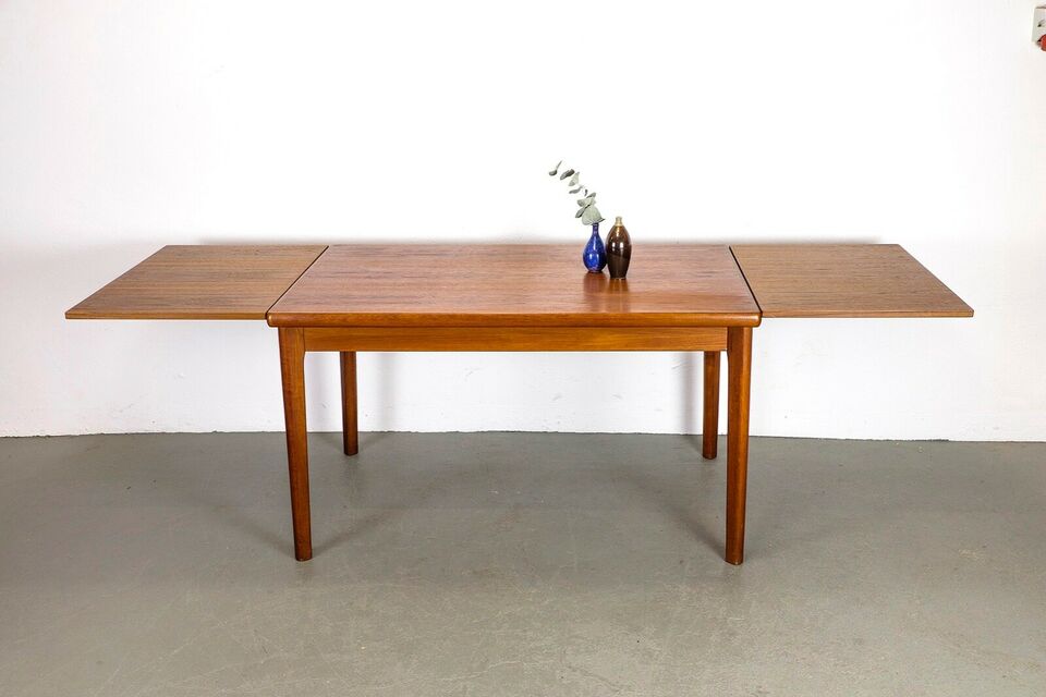 Danish teak meal table 60's with extension cords