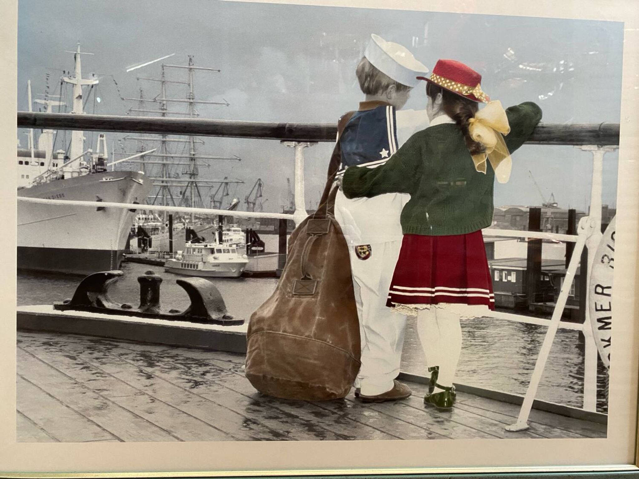 Old Color Print Sailor Children On The Naval Port + Green Wood Frame #B540
