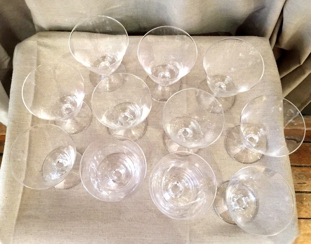 Suite of 11 glasses of white wine in crystal daum model orval