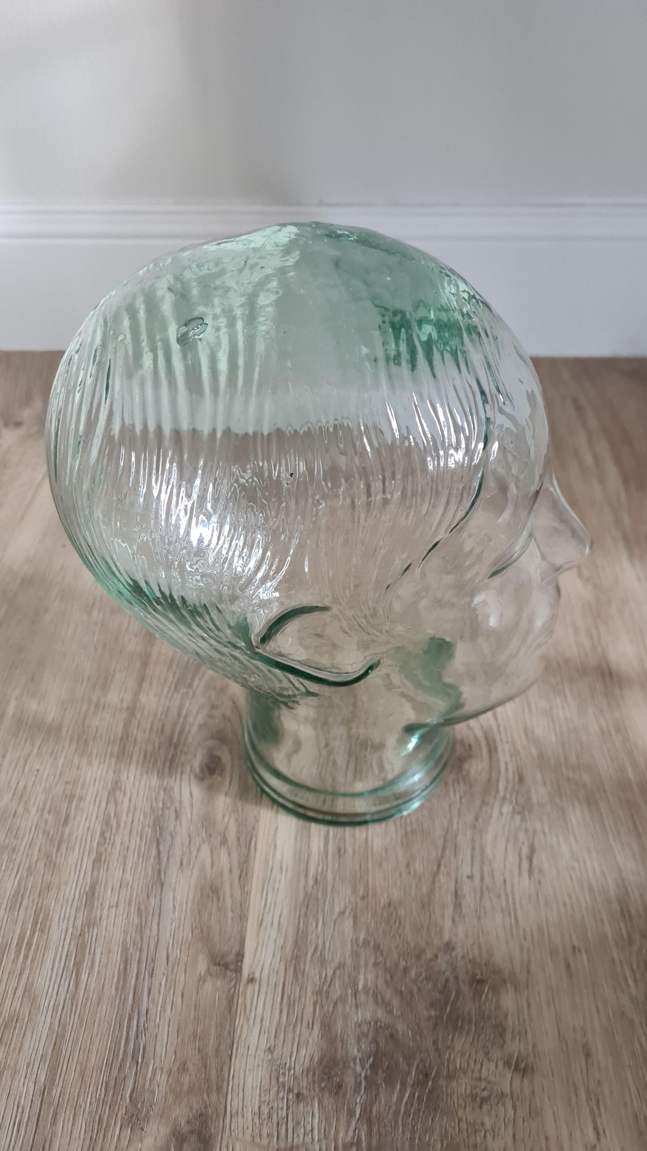 Old glass head 70