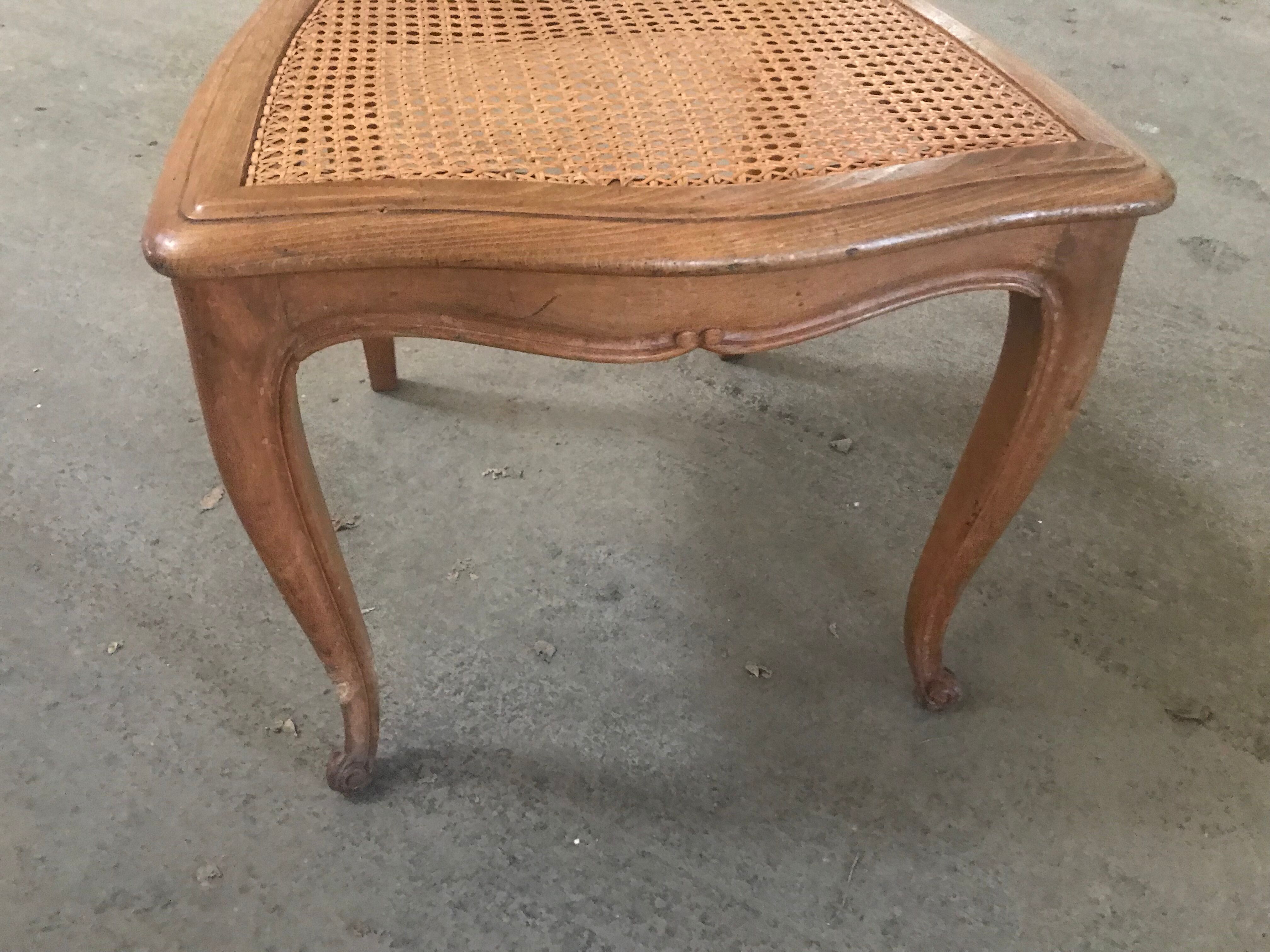 Suite of 8 Louis XV style chairs solid beech