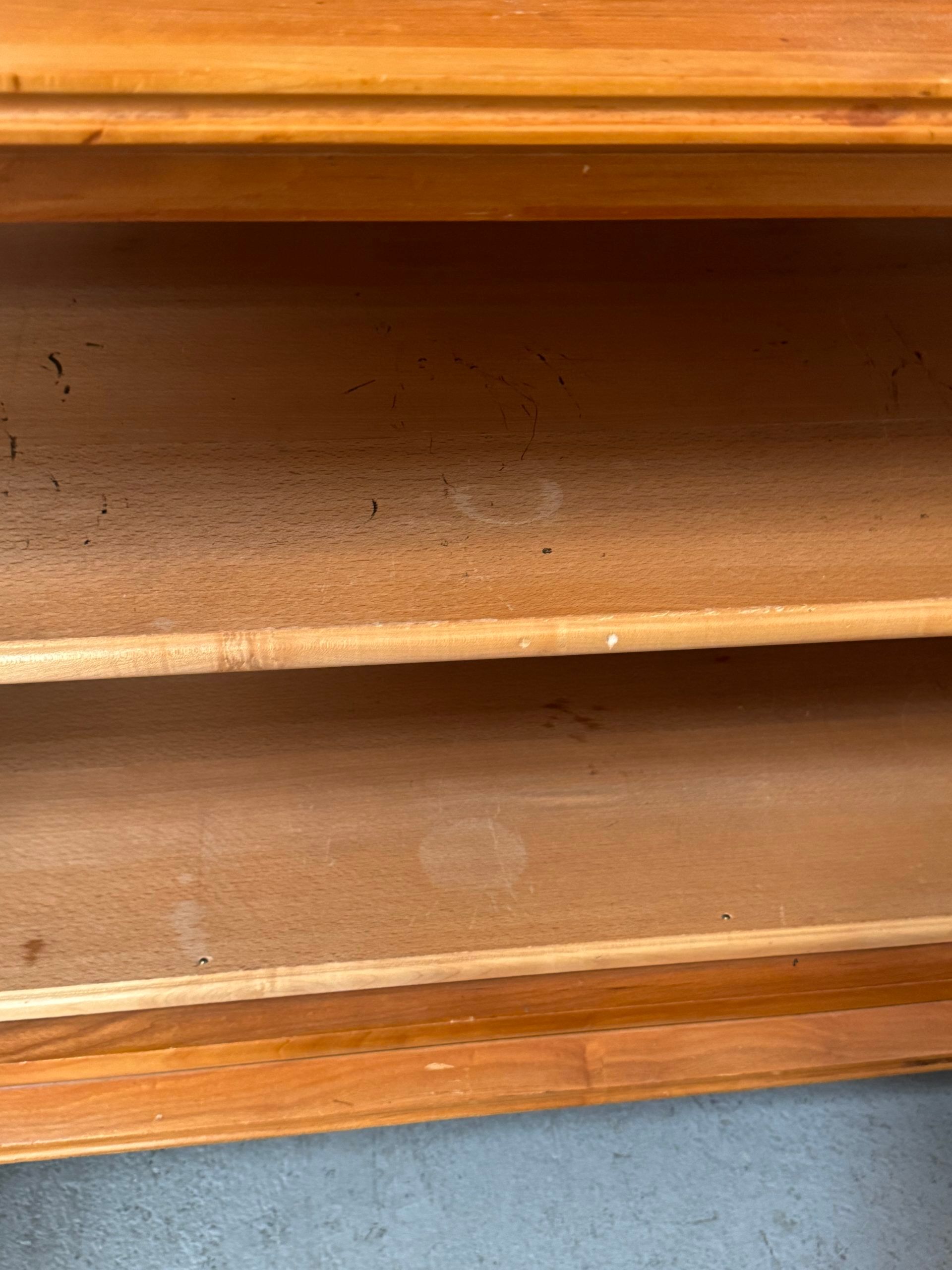 Display cabinet