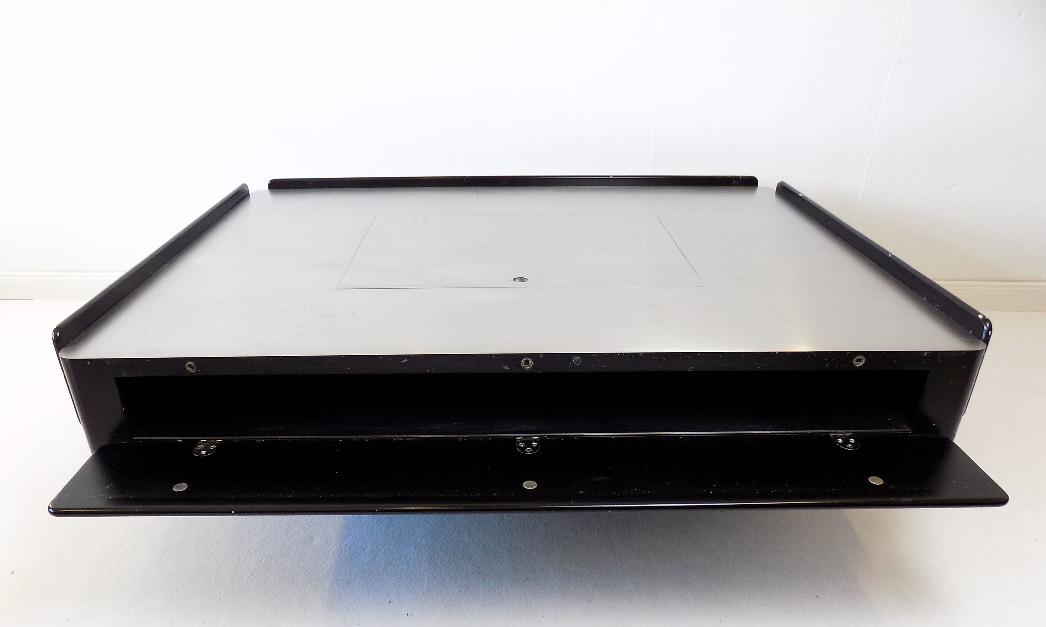 Gavina Caori coffee table by Vico Magistretti