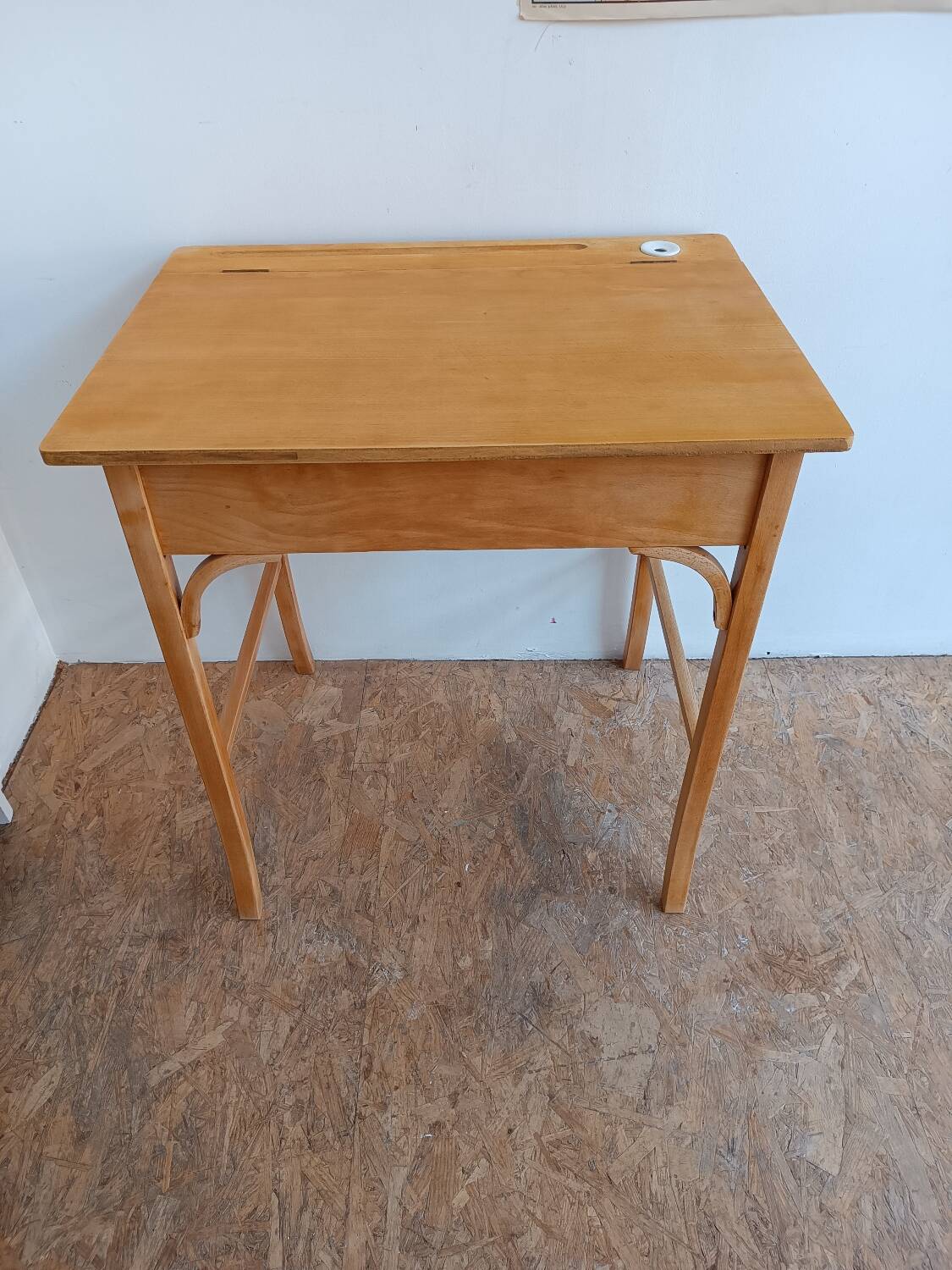 Baumann school desk