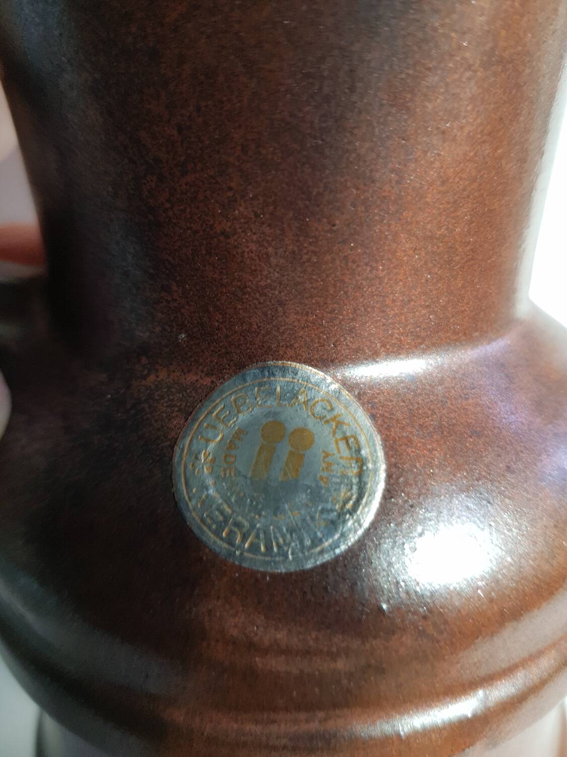 Vase en céramique numéroté brun du milieu du siècle d'Ueberlacken