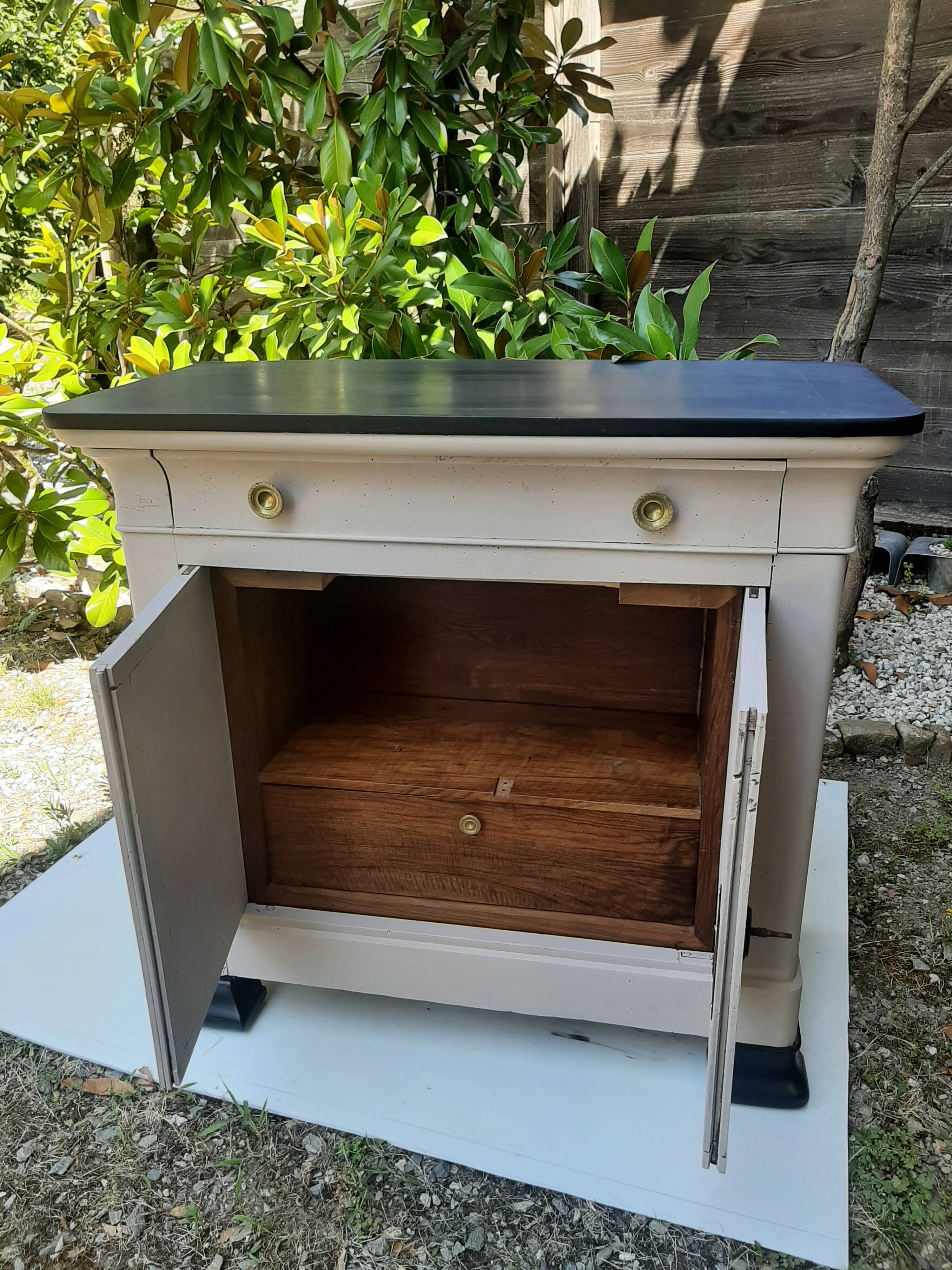 Low sideboard