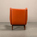 Illum Wikkelsø Wingback Armchair Model 110 in Cognac Leather, Denmark 1960s