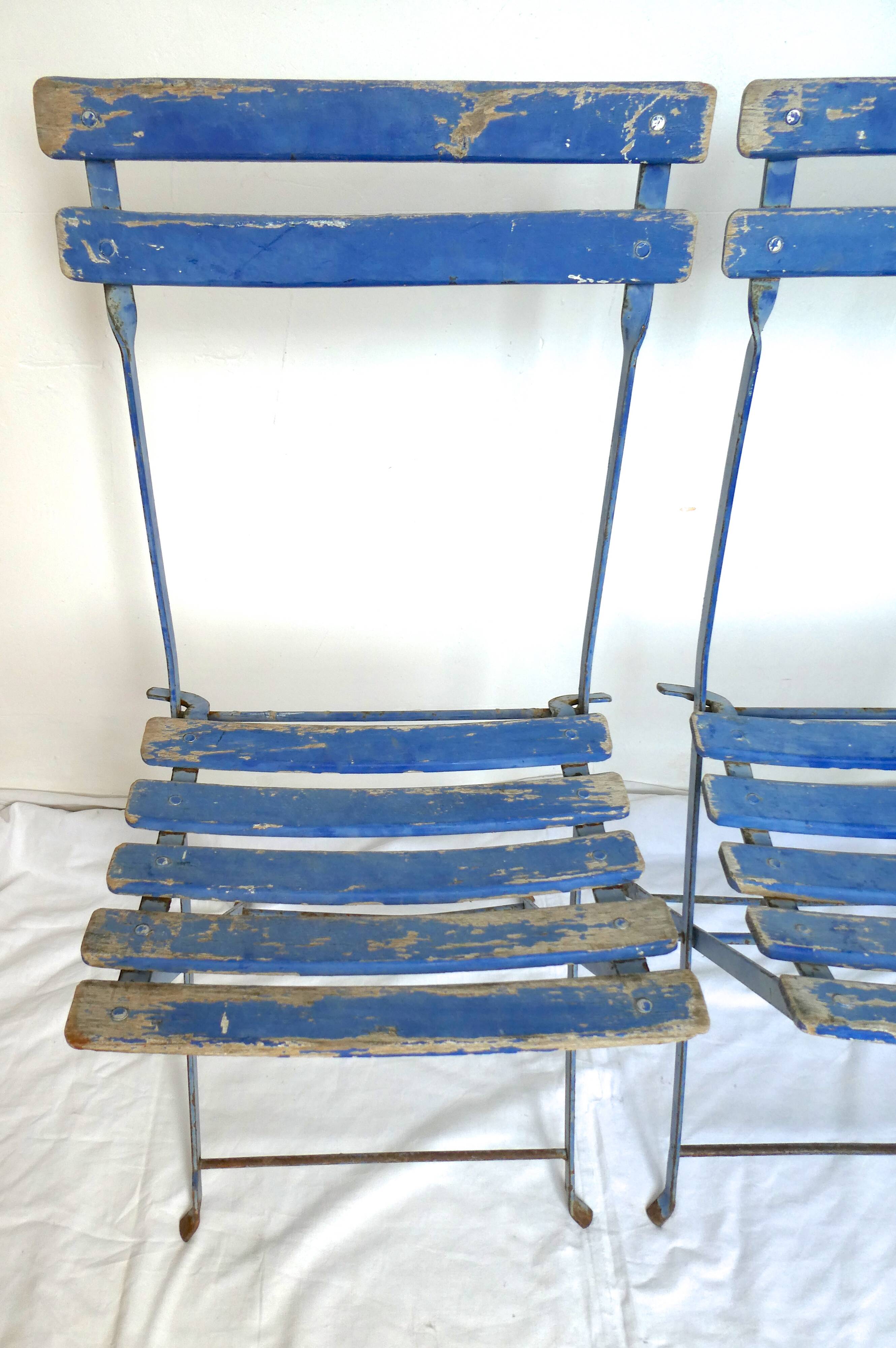 Paire de chaises de jardin anciennes, pliantes
