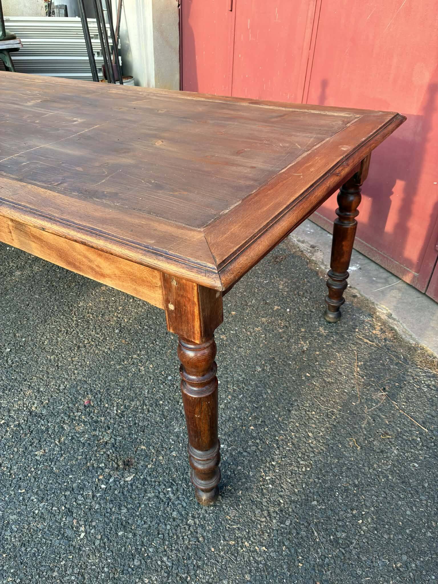 Farmhouse/dining table