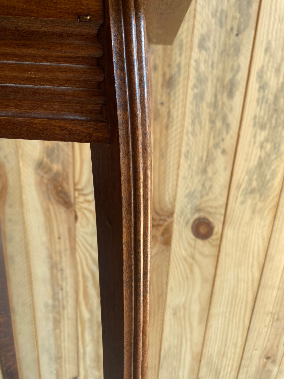 Wooden pedestal table