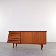 Buffet en teck du milieu du siècle par Fredrik A. Kayser, Norvège, années 1960.