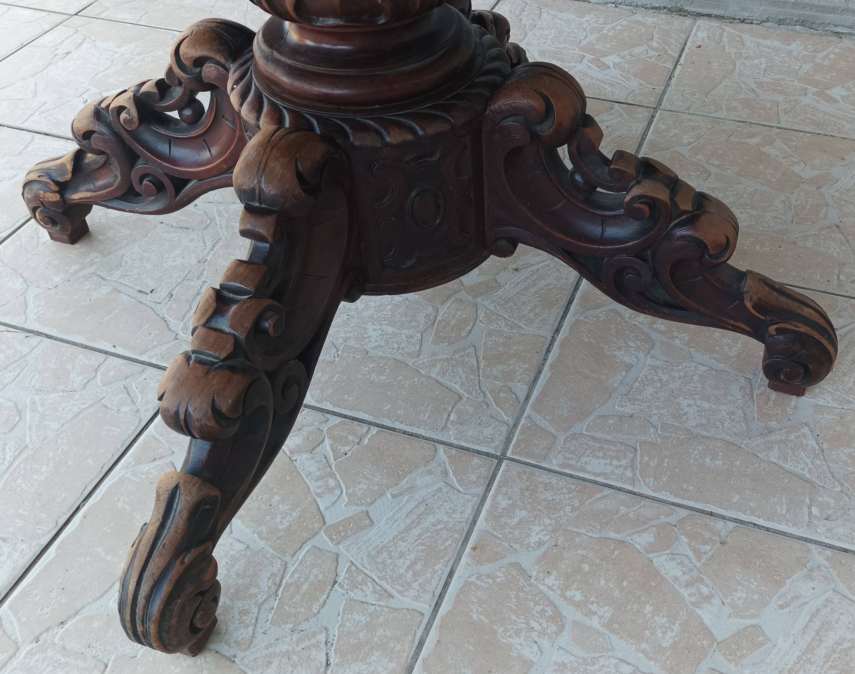 19th century English mahogany table