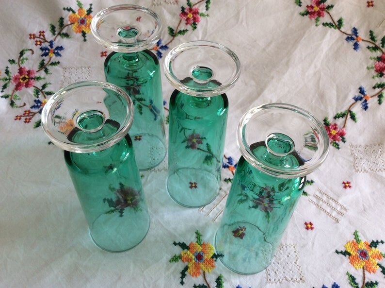 Set of 4 70s green glass flutes Luminarc Arcoroc