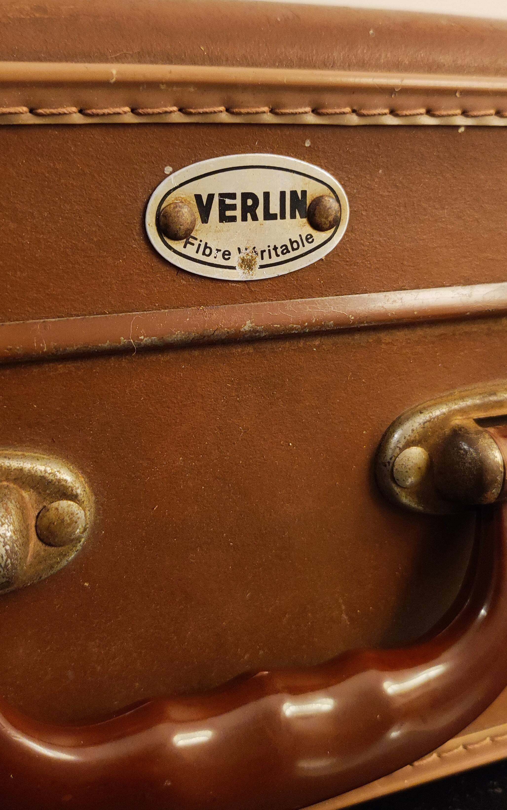 Old suitcase in vulcanized fibers & bakelite "Verlin" 1960