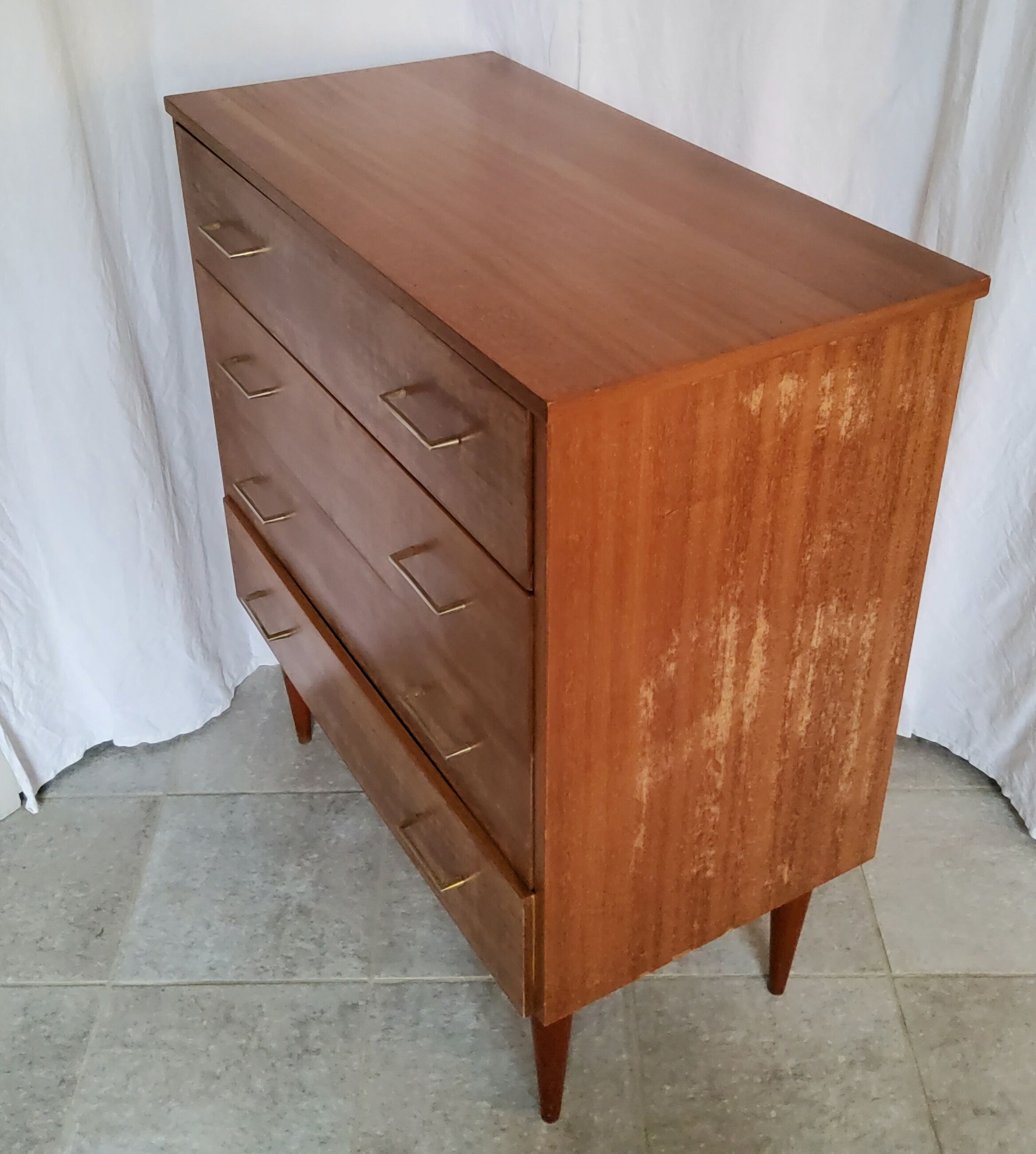 Dresser 60s