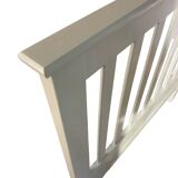 Lit en bois couleur vert