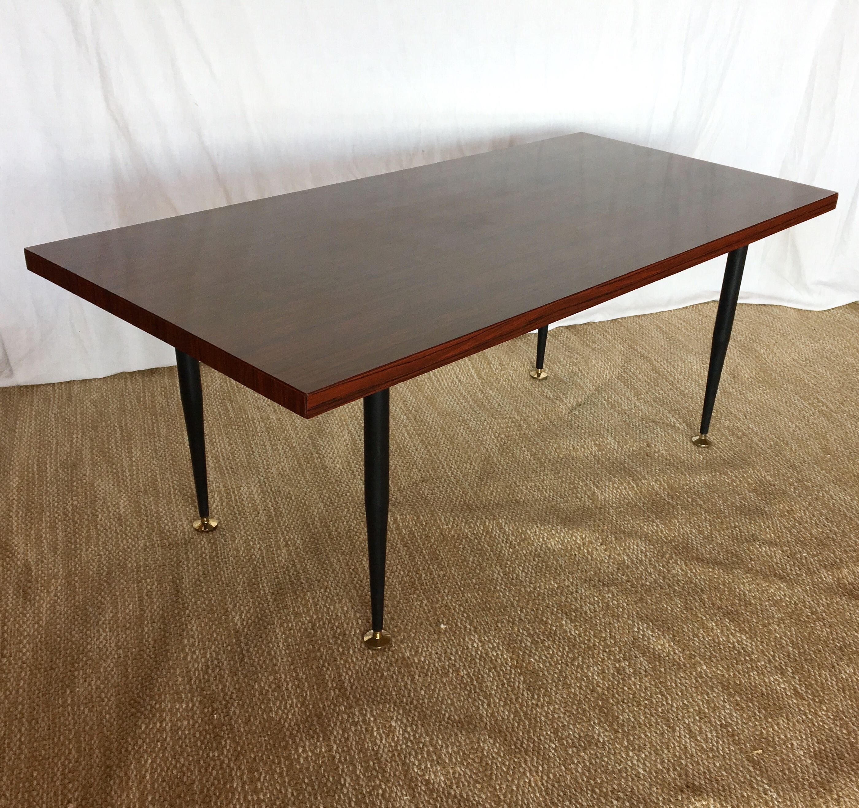 Table low 60s formica