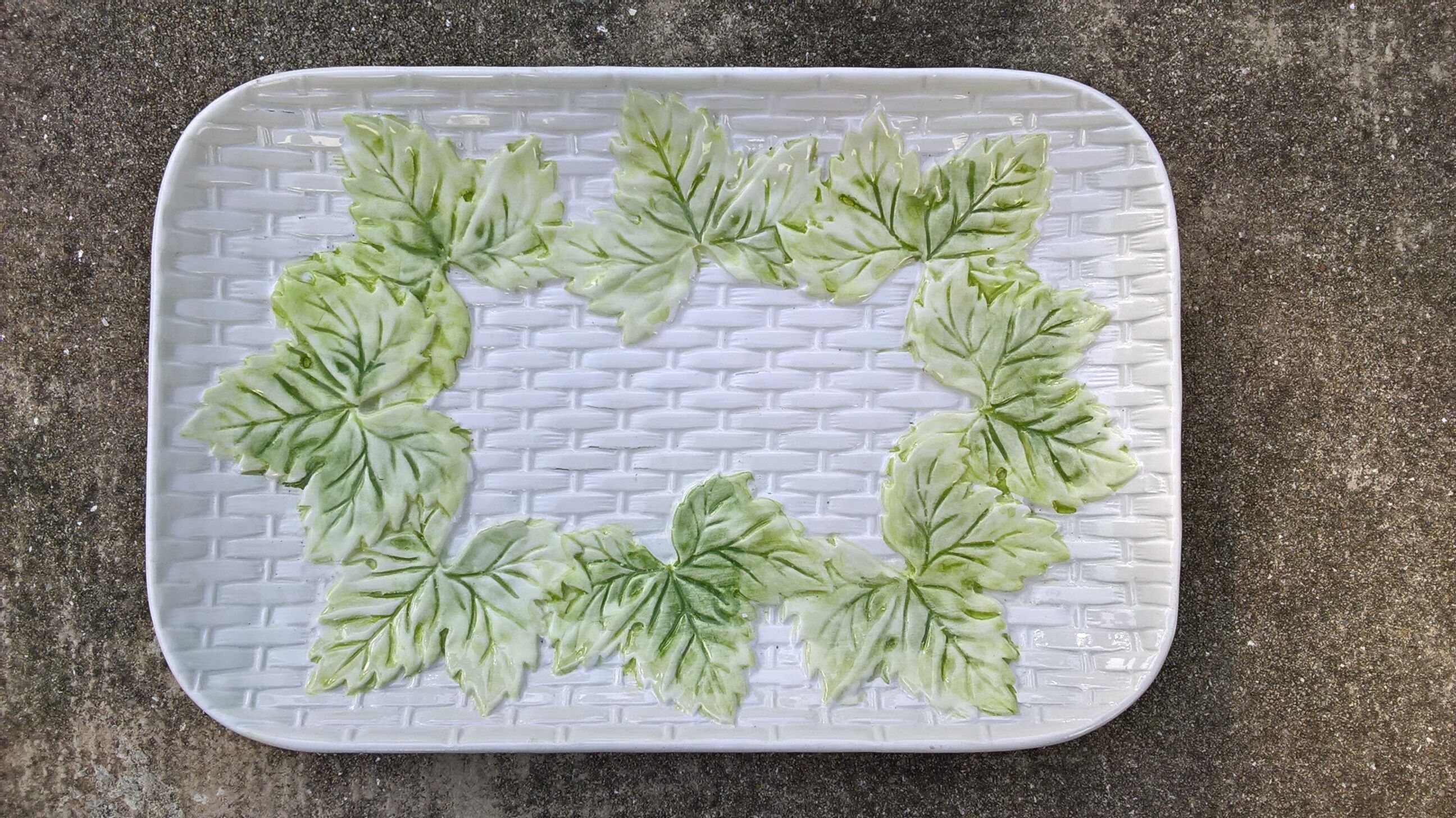 FG asparagus serving dish in FG dabbling