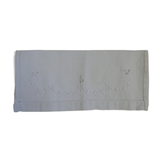 1950s embroidered linen towel holder