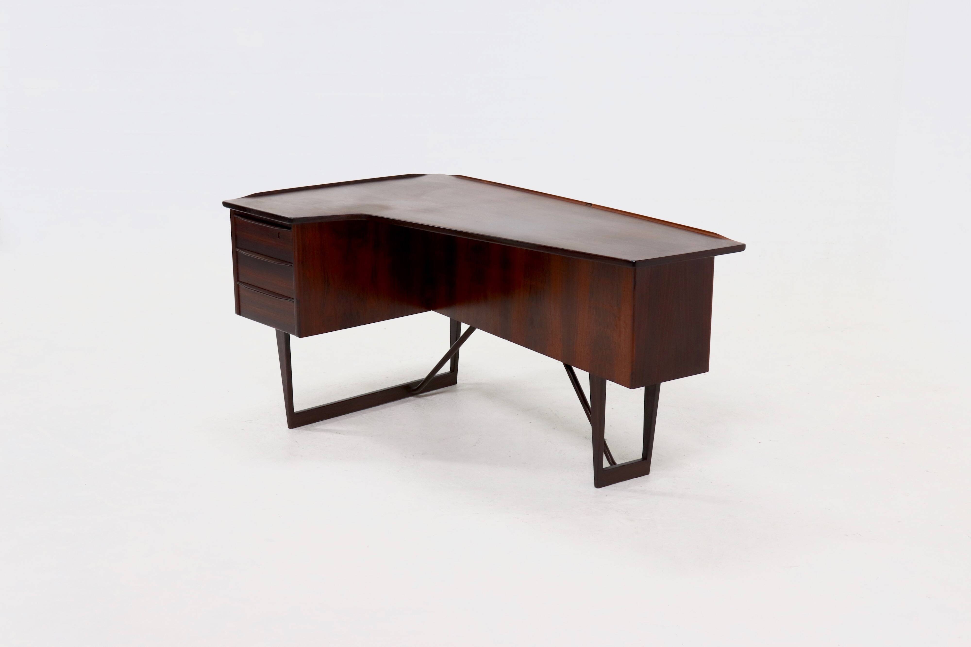 Rosewood Boomerang Desk by Peter Løvig Nielsen for Hedensted Møbelfabrik Denmark 1950s