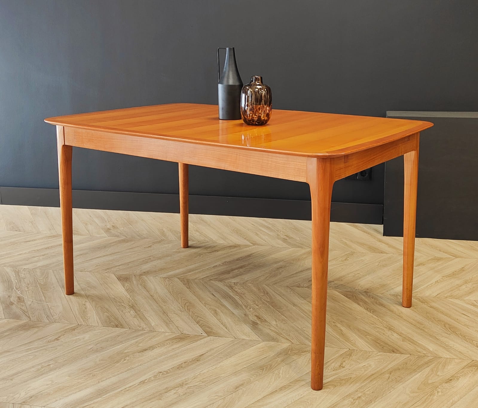 Mid century extendable dining table vintage