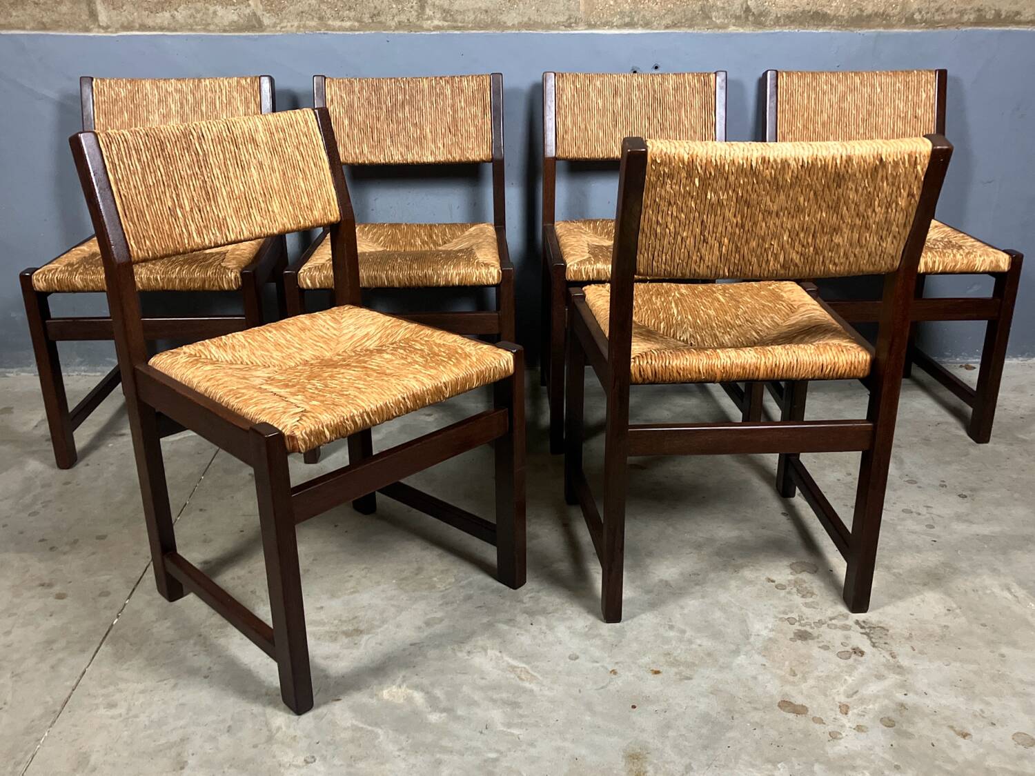 6 wooden vintage chairs dark wood rush