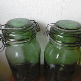 Lot of two old green jars