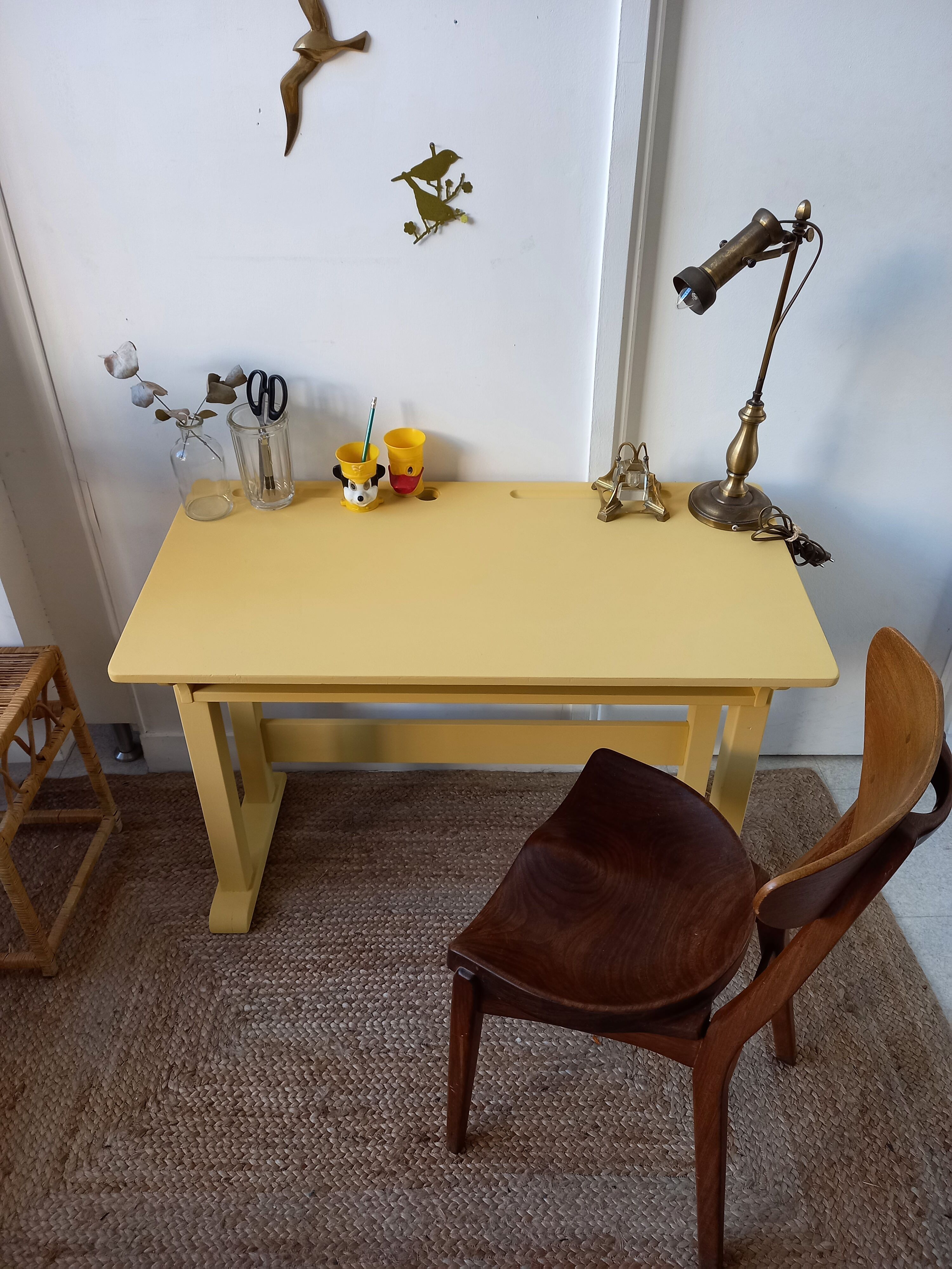 Children's desk