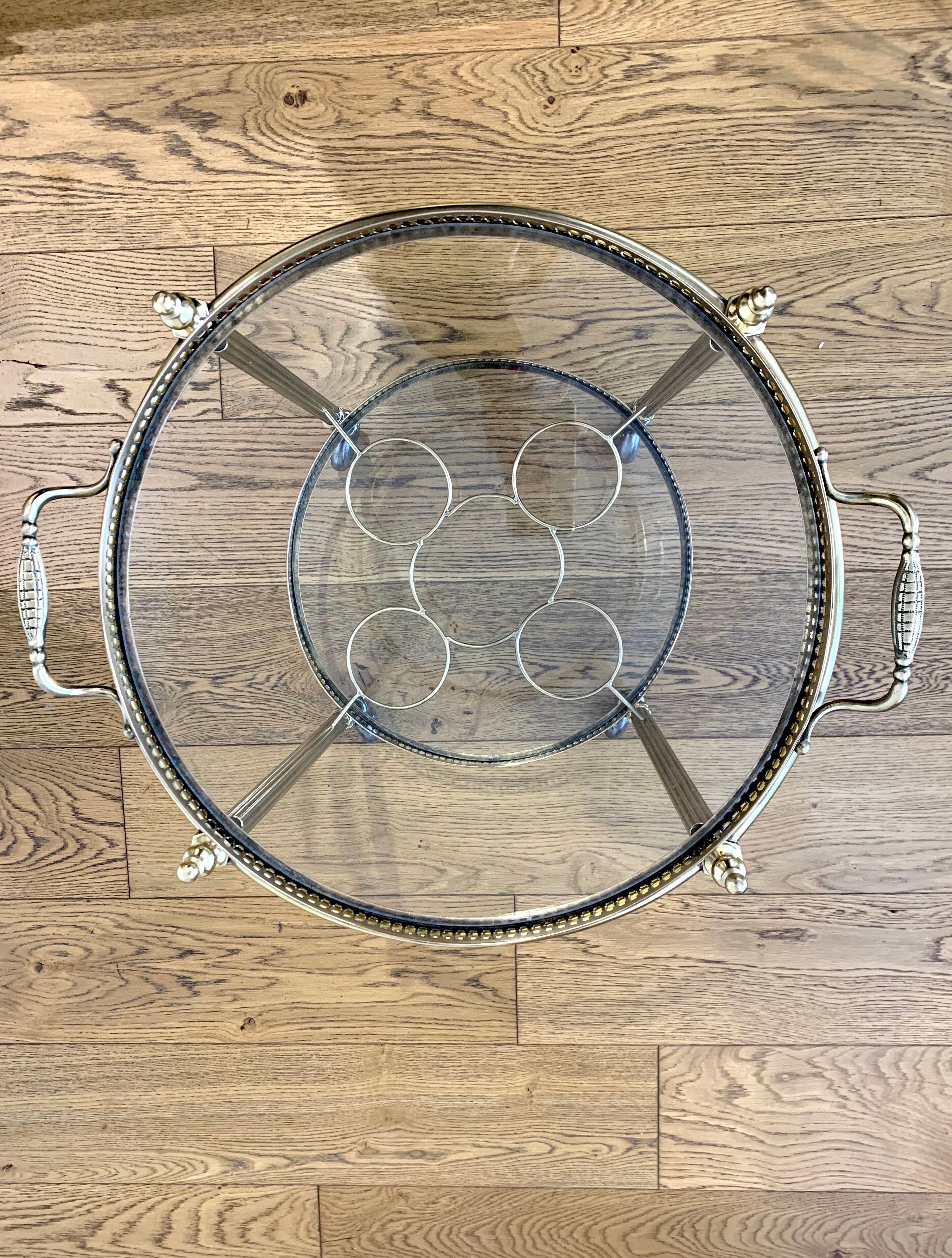 Desserte ronde en laiton et verre 1950