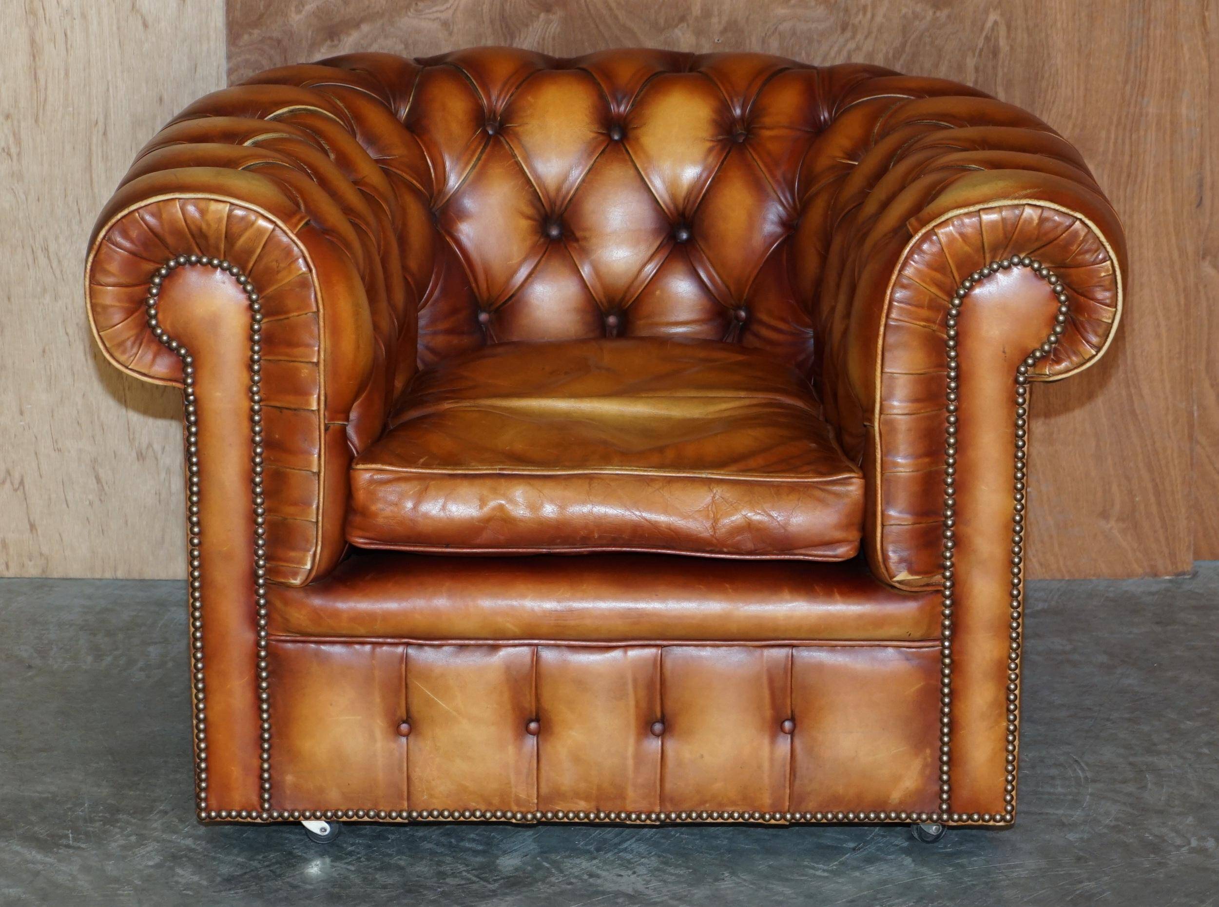 Chesterfield suite three-piece leather set