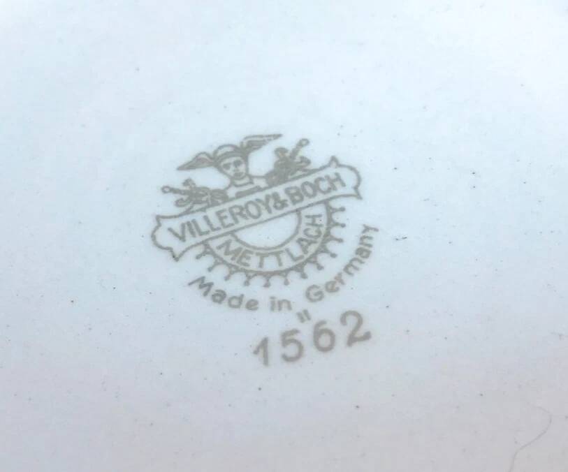 Shallow dish Villeroy & Boch Mettlach Model 1562