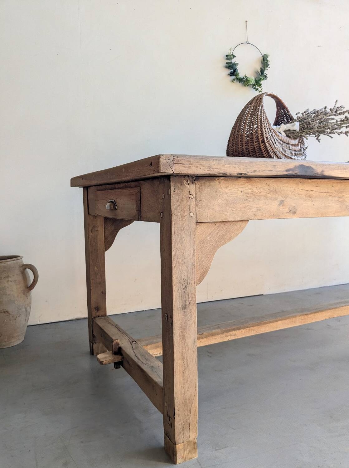Farmhouse table with drawers for 10 people