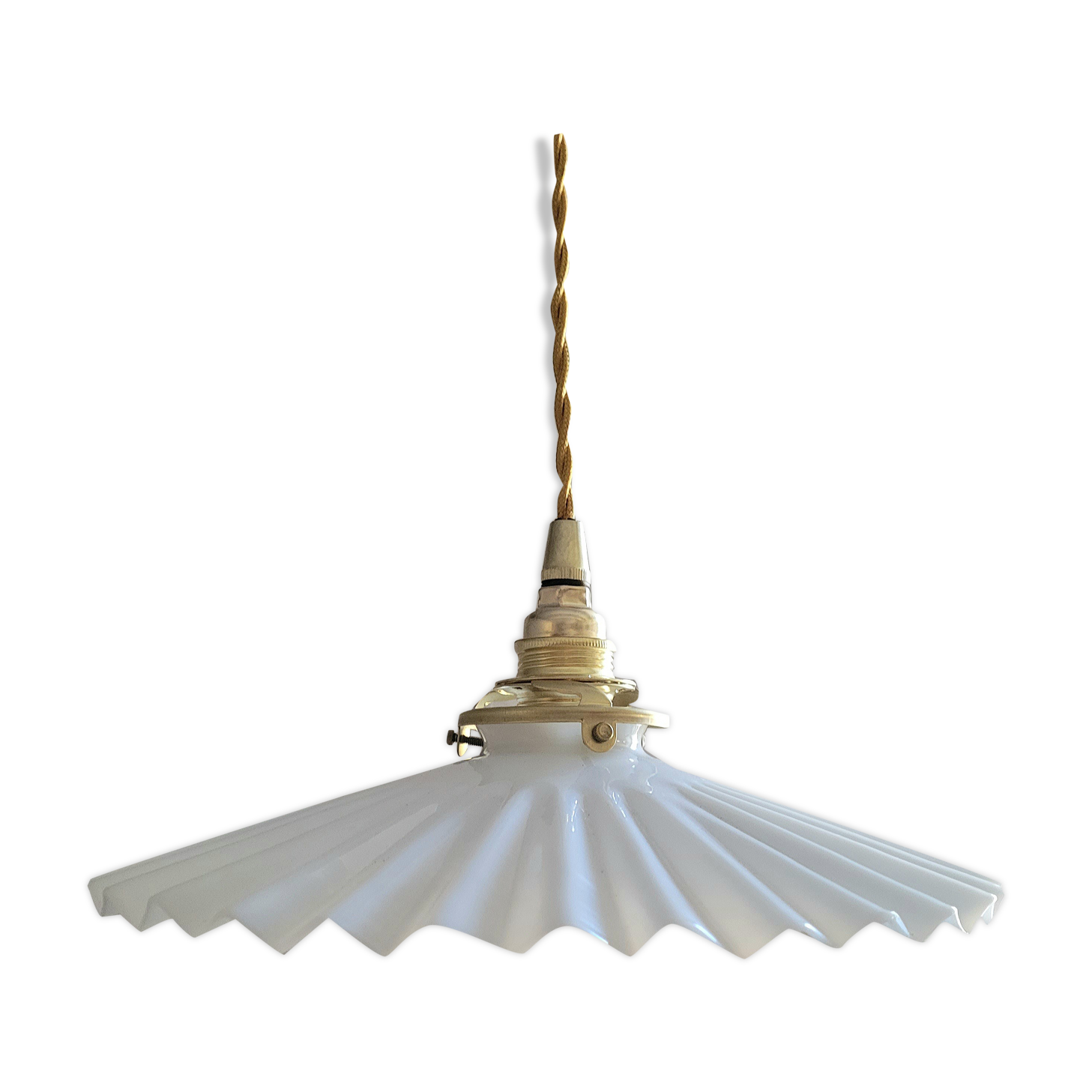 Pleated opaline hanging lamp