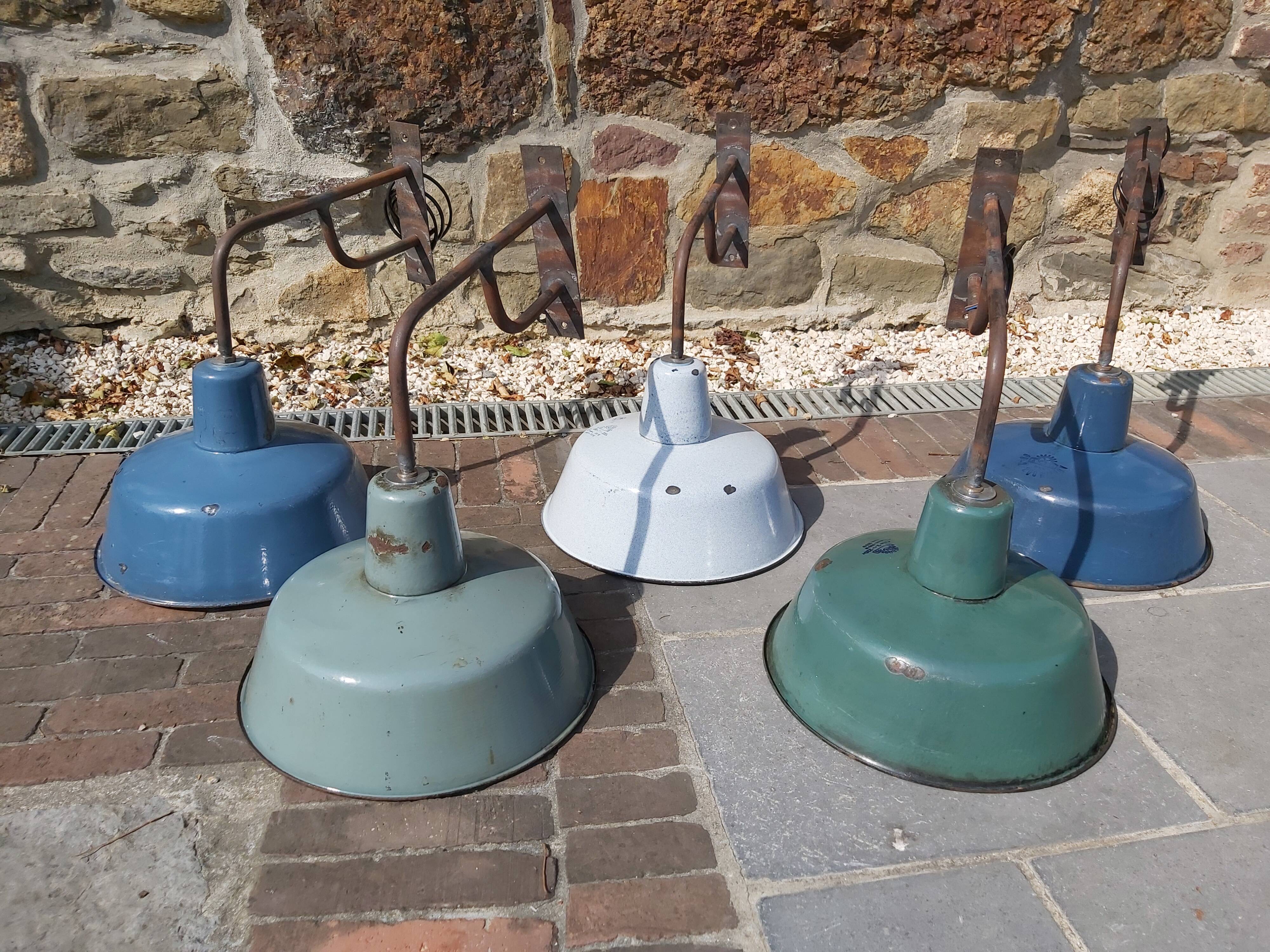 Set of 5 enamelled industrial wall lamps, 60s