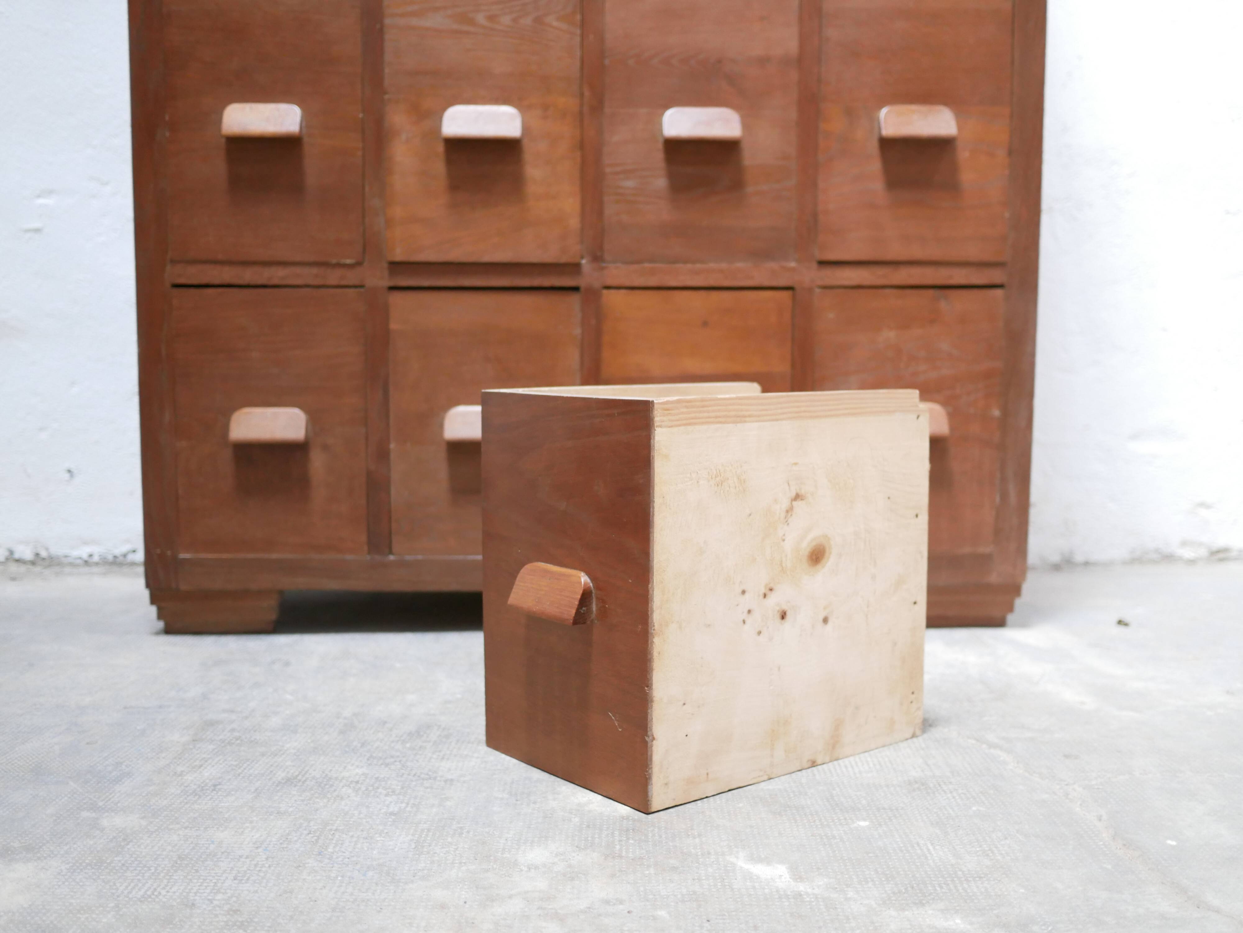 Meuble de métier vintage à tiroirs