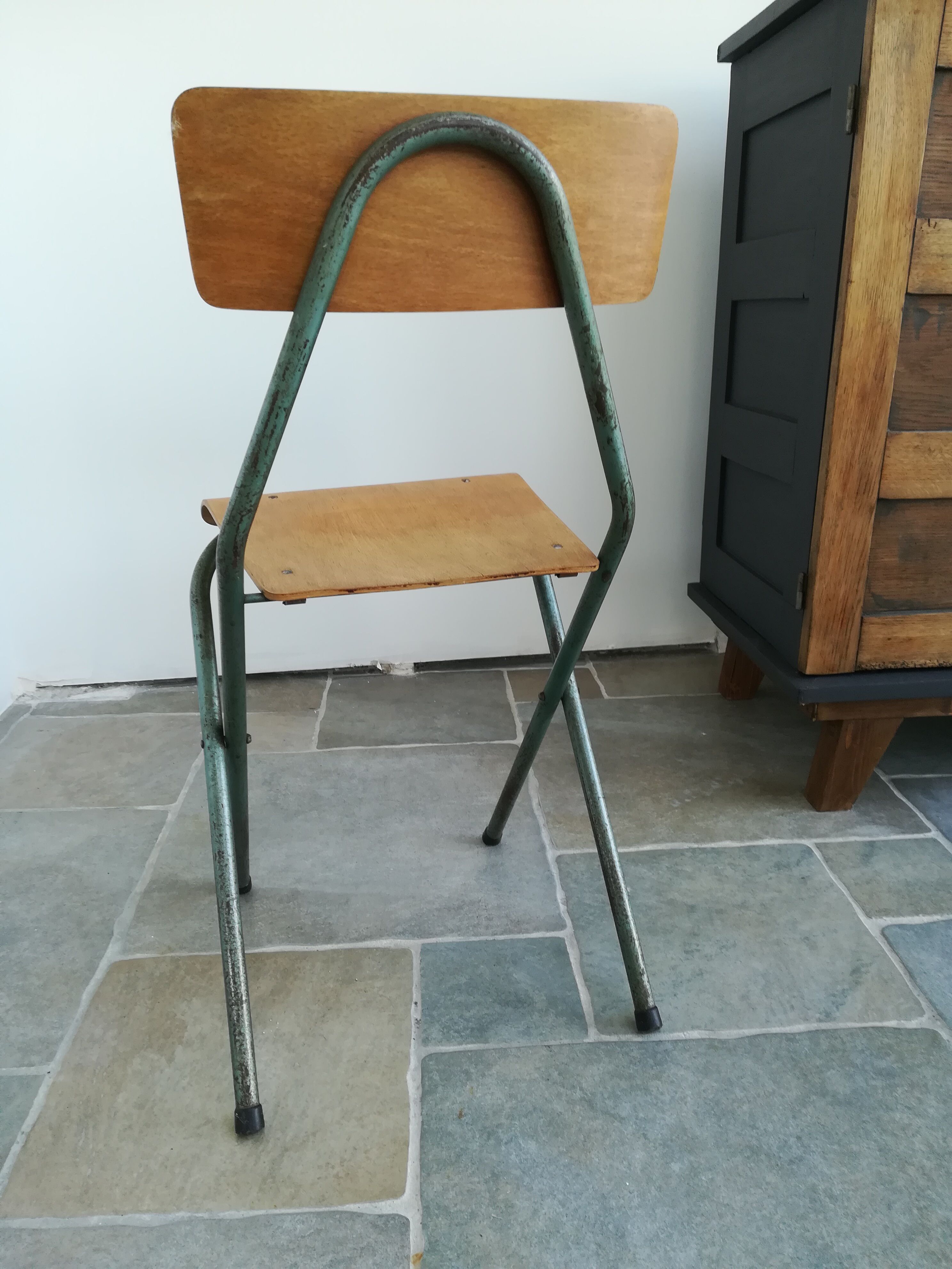 Chaise industrielle enfant