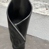 Vintage design vase signed Carol mc Nicoll, publisher stamp