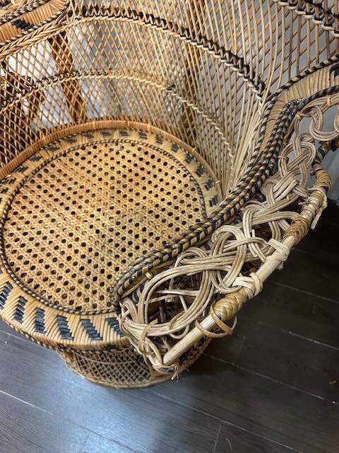 Fauteuil emmanuelle en rotin 1970