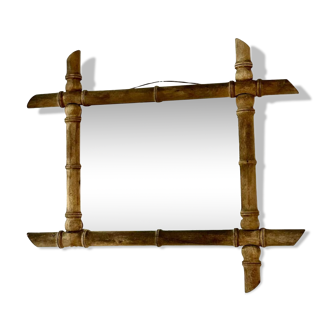 Miroir ancien piqué en bois