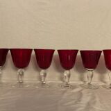 6 red bubbled puffed glasses on foot