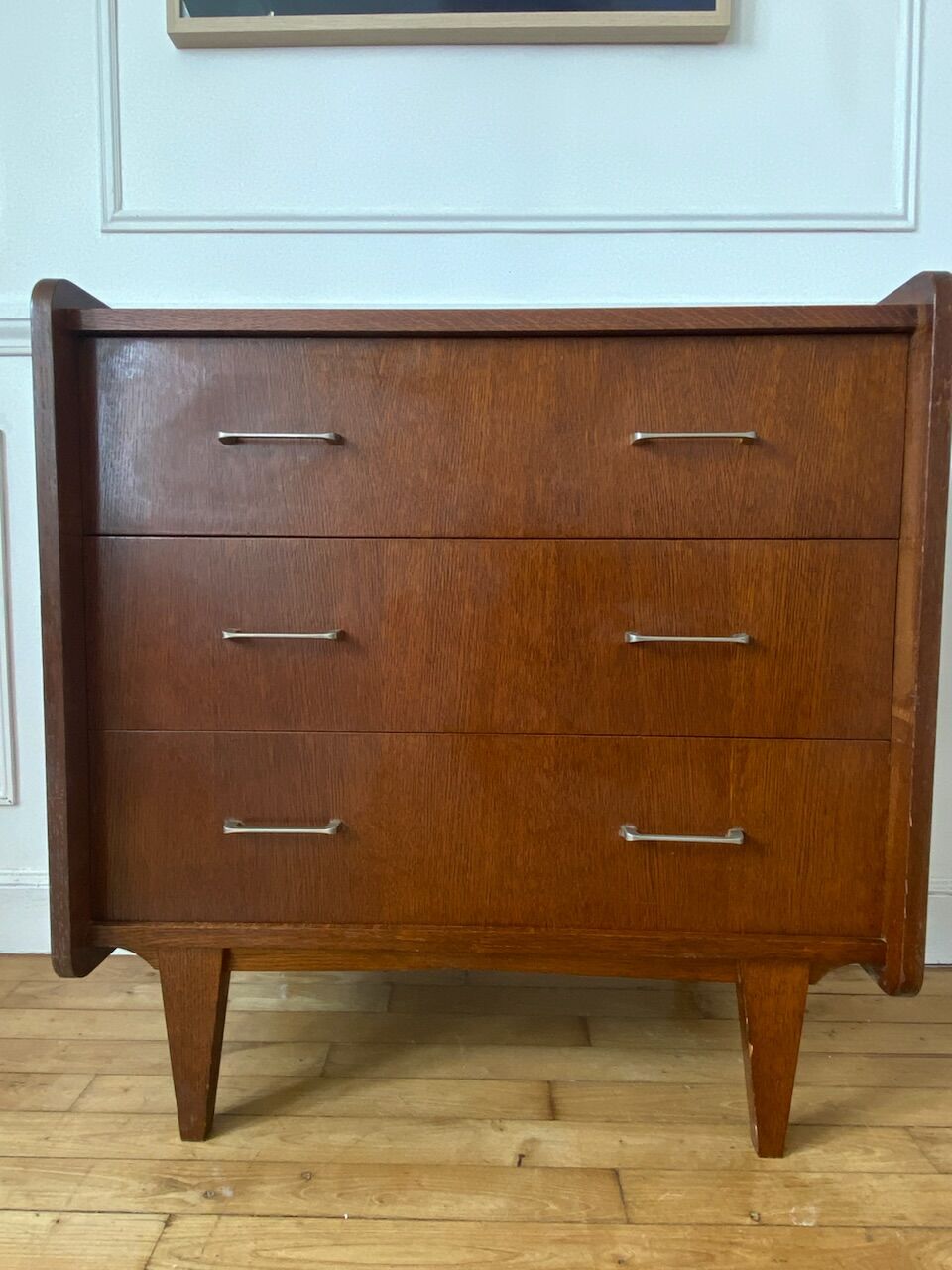 Vintage wooden chest of drawers