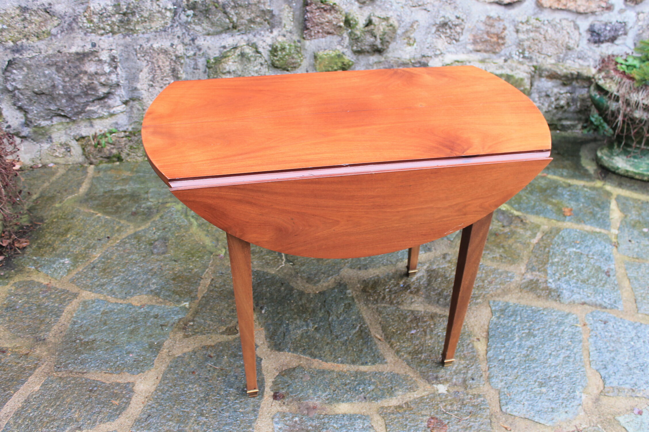 Table Louis XVI