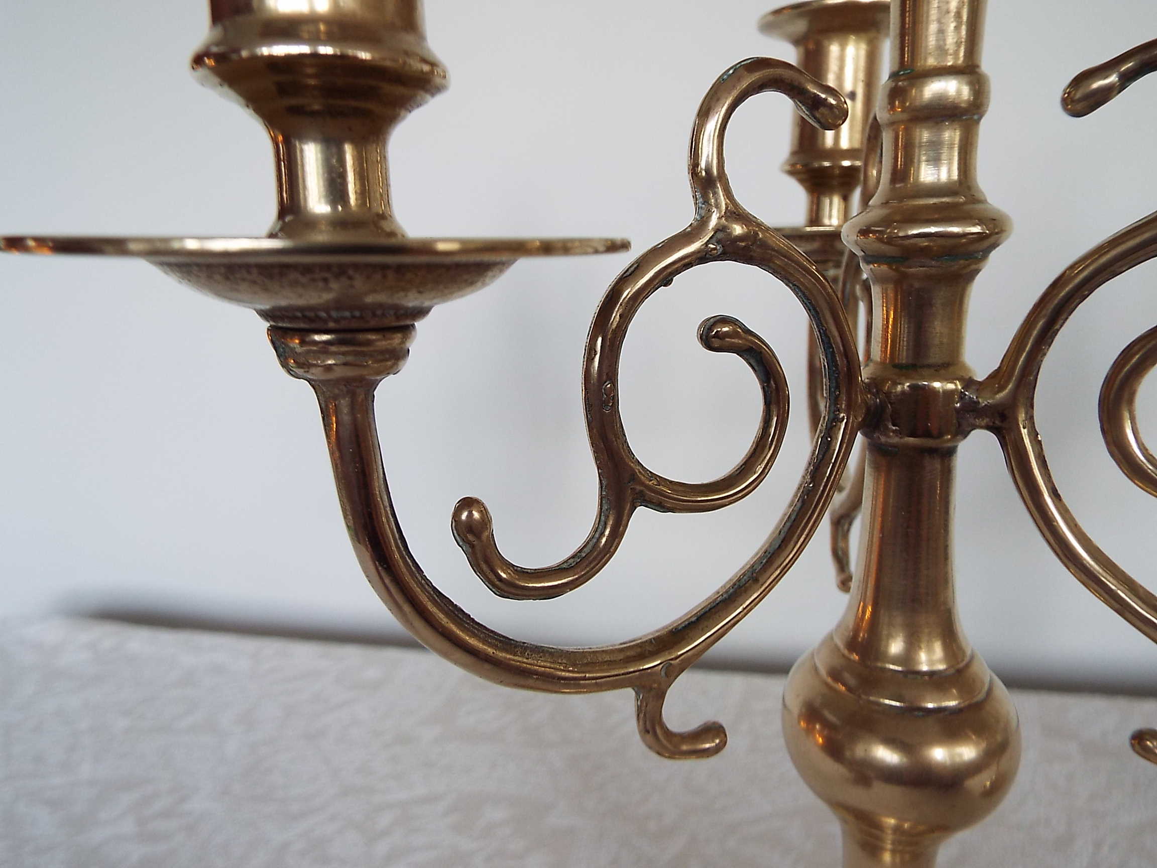 Brass chandelier 4 burners 3 branches