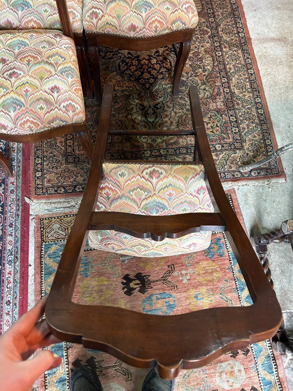 série de 6 chaises en Noyer fin XIXème