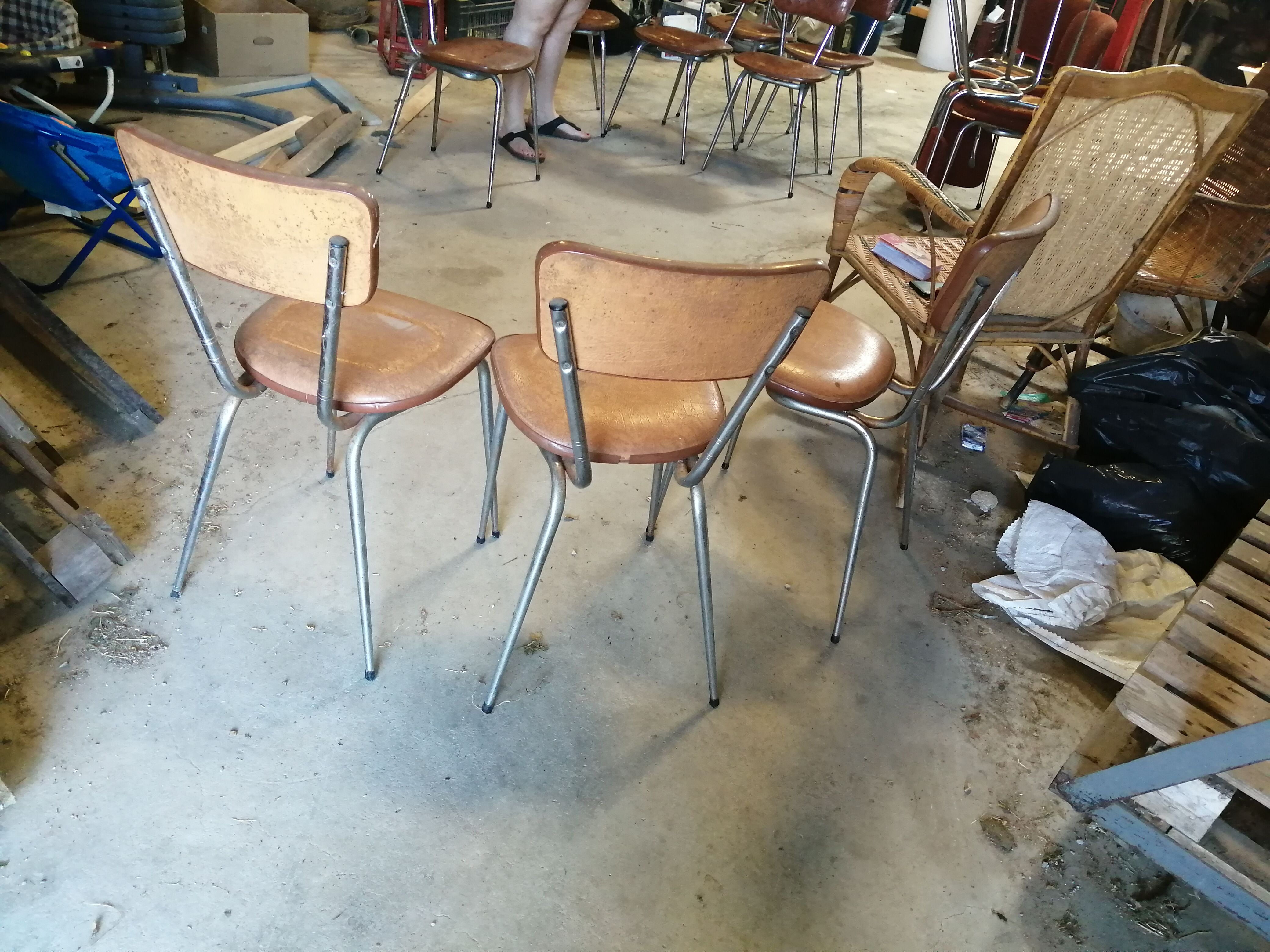 Set of 3 vintage vinyl chairs