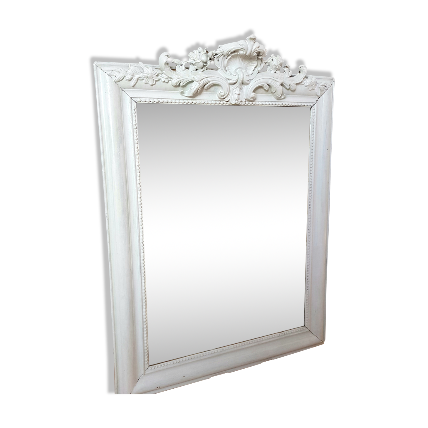 Sculpted white mirror