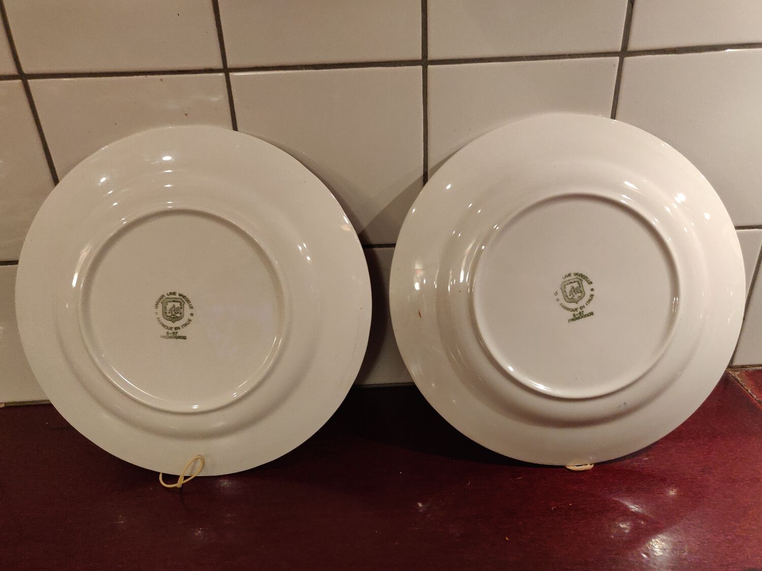 Service of antique Italian ceramic plates Promogros