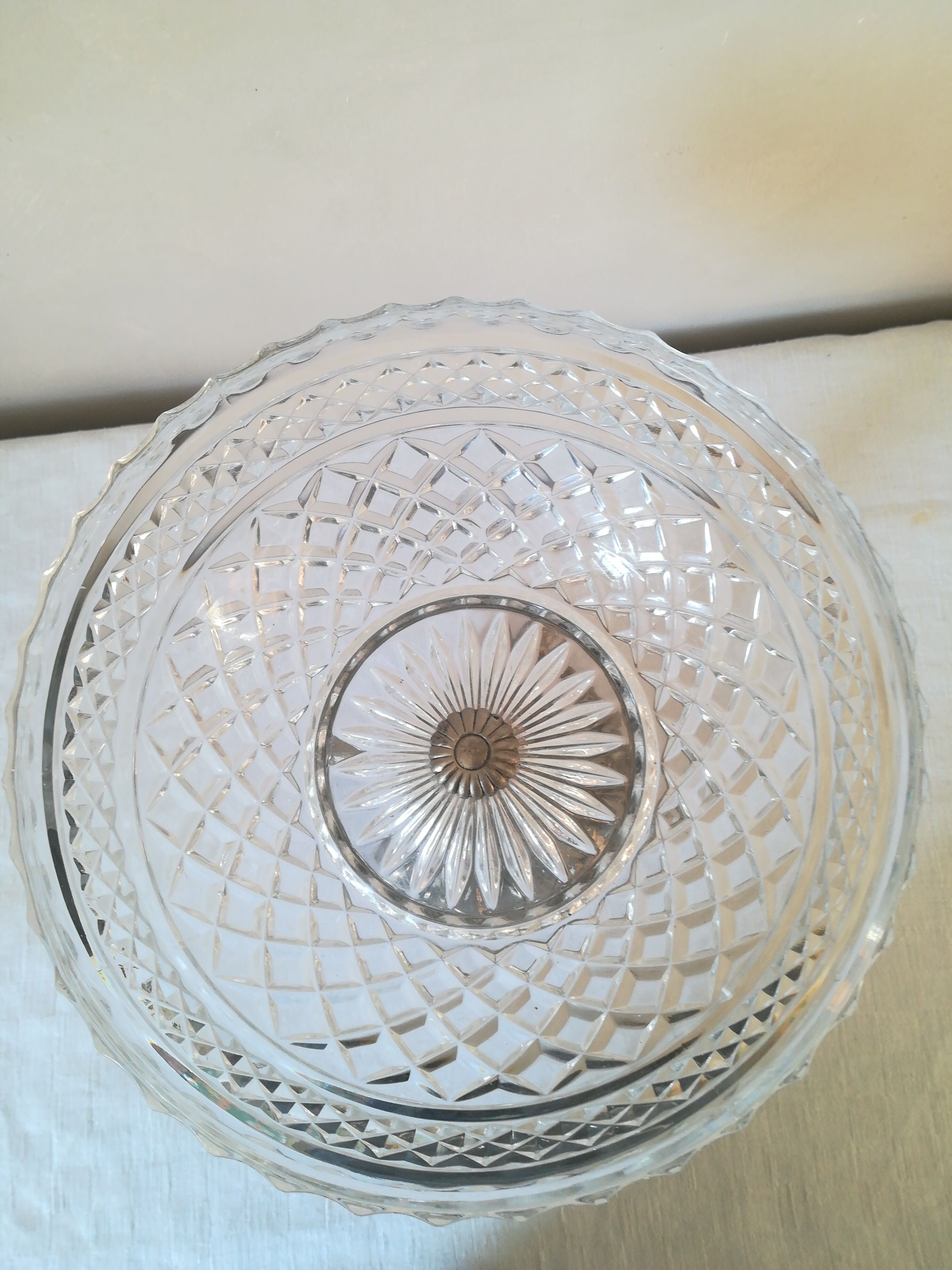Crystal cut diamond on a metal base arrowheads