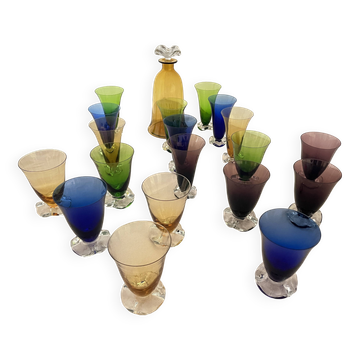Vintage carafe and glasses service (19) in Murano glass from the 50s.